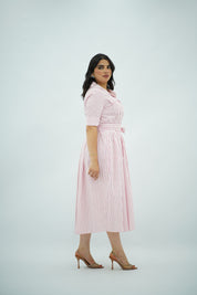 Robe midi chemisier à rayures roses et blanches