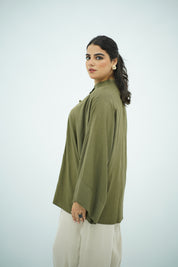 Chemise en Lin Vert Olive à Fermeture Nouée