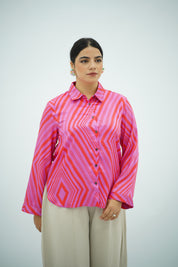 Chemise Fluide à Motifs Géométriques Rose et Rouge