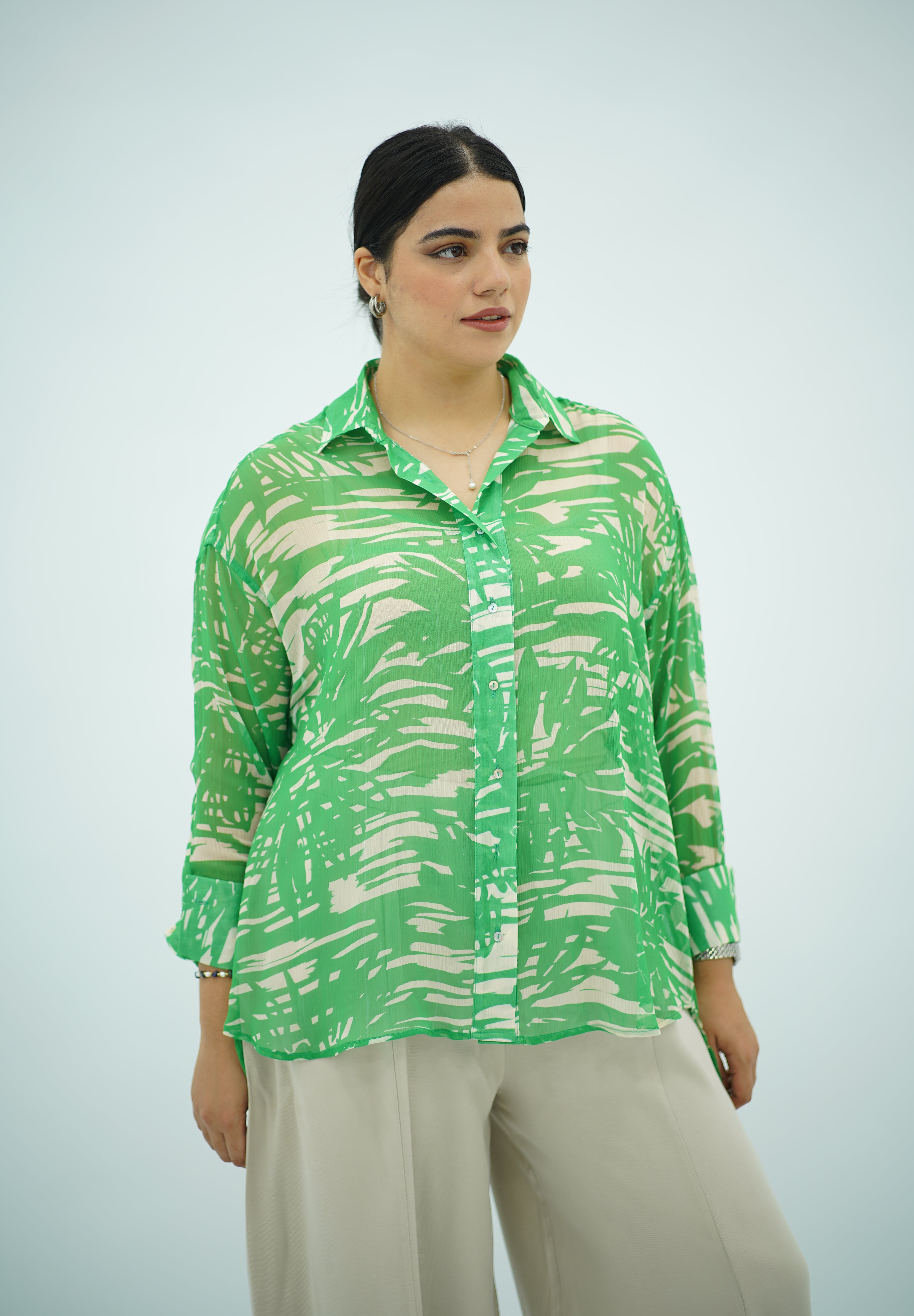 Chemise Fluide Imprimé Feuillage Vert et Beige