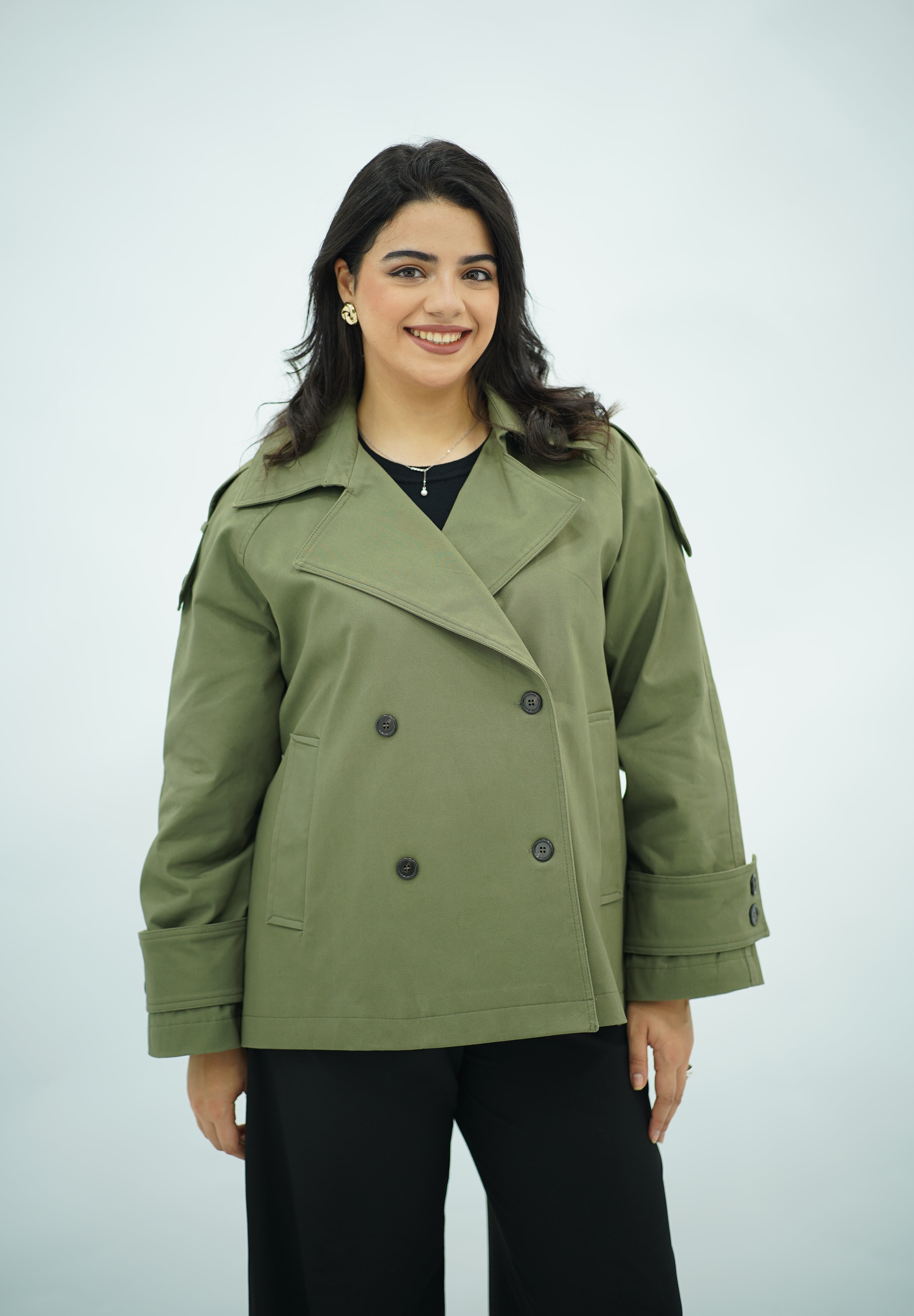 Trench Courte Vert Olive – Double Boutonnage