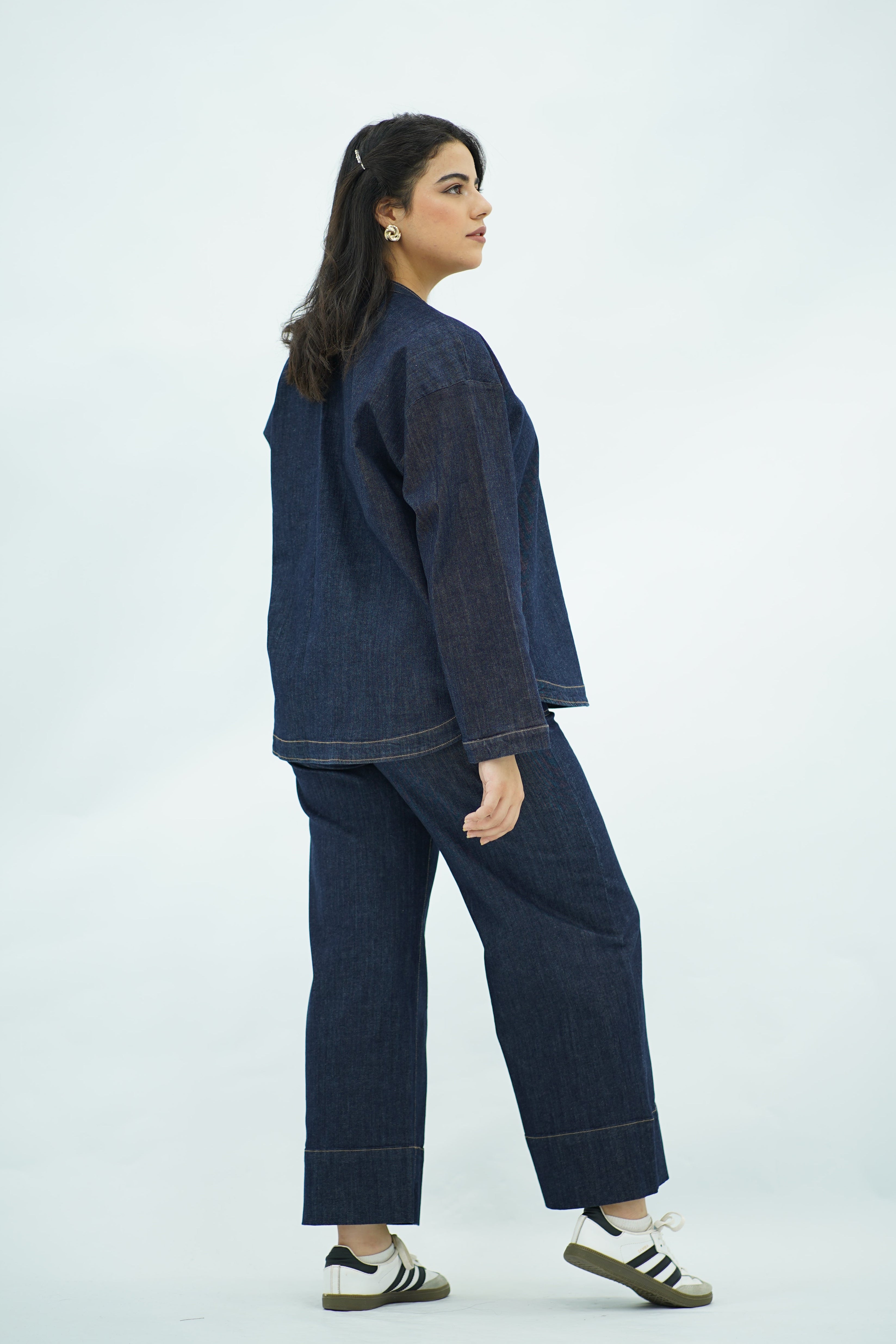 Ensemble Chic en Jean – Détails Boutons Chinois
