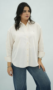 Chemise ample blanc cassé à fines rayures roses