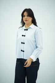 Chemise Rayée en bleu ciel à Nœuds Chinois
