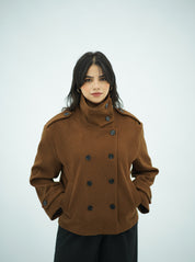 Manteau Courte Style Caban  – Col Montant & Boutonnage Croisé