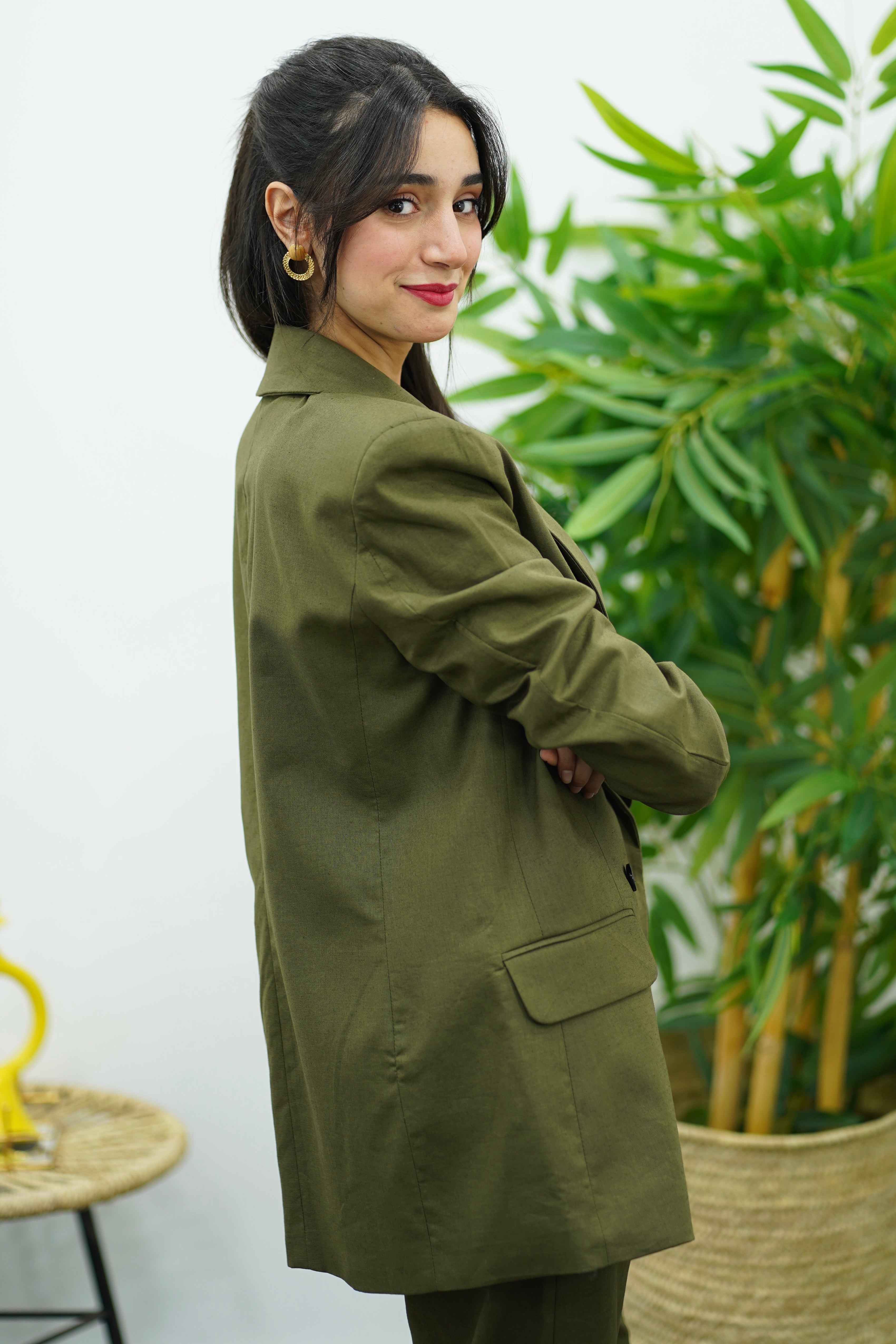 Veste Kaki en Lin  – L’Éclat du Chic