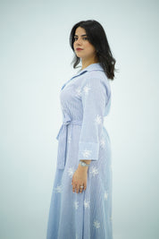 Robe Bleu ciel brodée