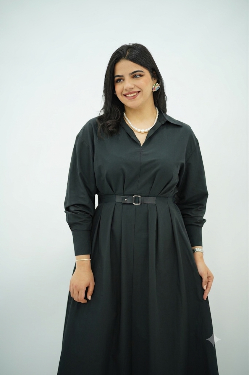 Robe En popeline ceinturé Noire