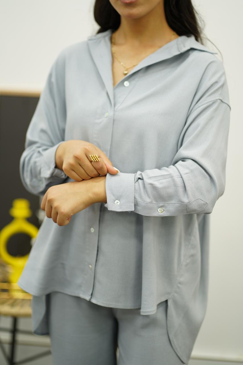 Ensemble gris en Lin chemise & pantalon – Élégance décontractée