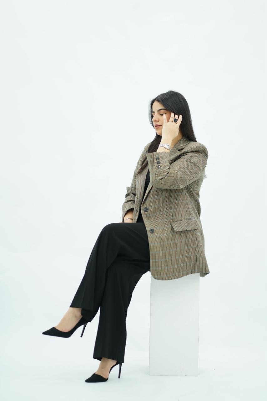 Blazer à carreaux chic – Coupe structurée et élégante