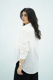 Chemise blanche brodée élégante