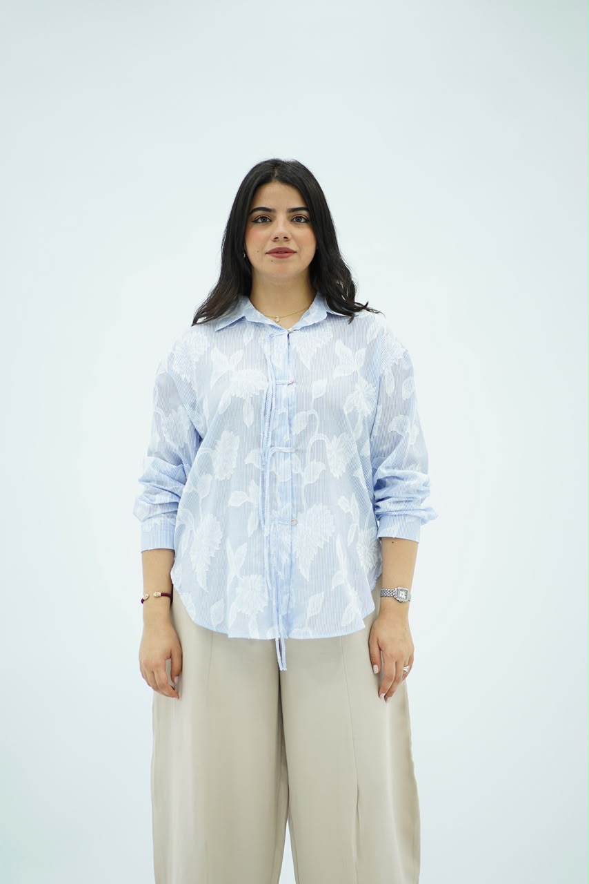 Chemise Fluide à Fines Rayures et Broderies Fleurs