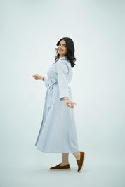 Robe-Chemise à Rayures – Bleu Ciel & Blanc