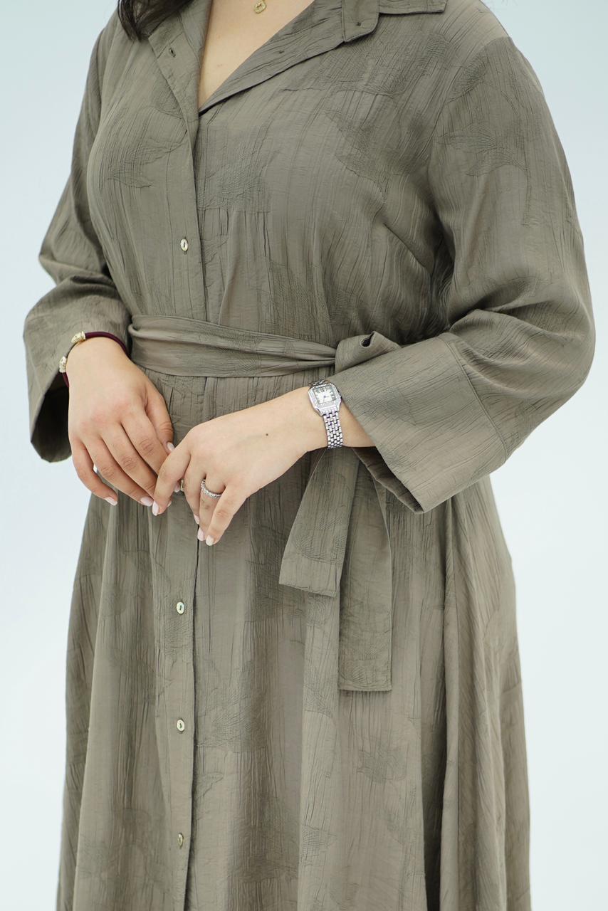 Robe-chemise Texturée en Taupe avec Ceinture