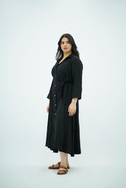 Robe-Chemise Texturée – Noir Intemporel