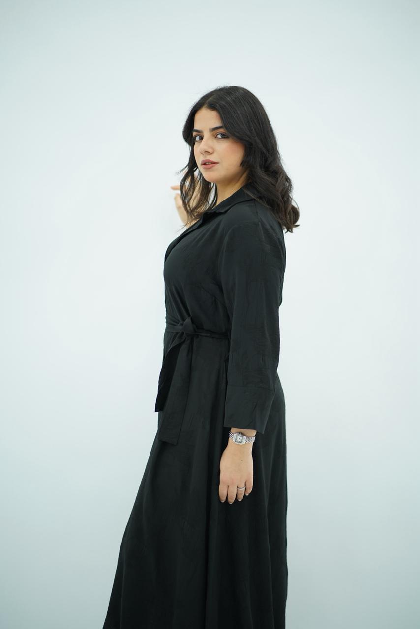 Robe-Chemise Texturée – Noir Intemporel