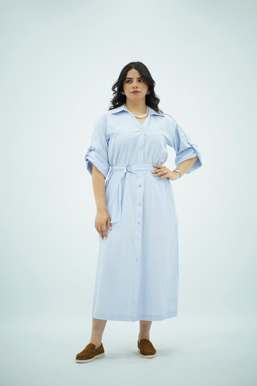 Robe longue rayée bleu ciel avec ceinture