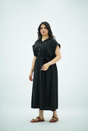 Robe longue noir ceinturée en crepe