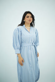 Robe Chemise Rayée – Élégance Intemporelle