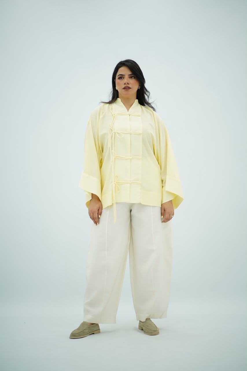 Chemise Kimono Fluide à Fermeture Nouée – Jaune Pastel