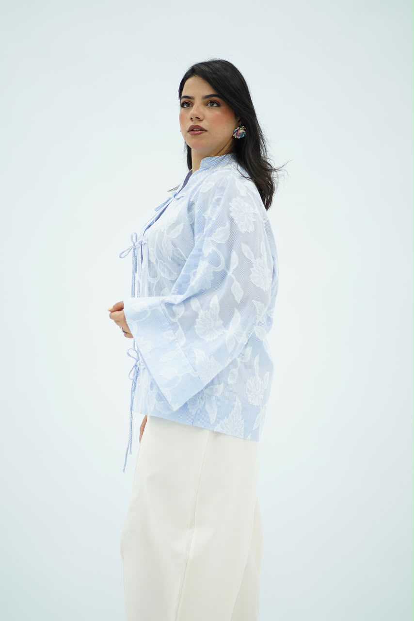 Chemise Kimono Jacquard à Fermeture Nouée – Bleu Ciel