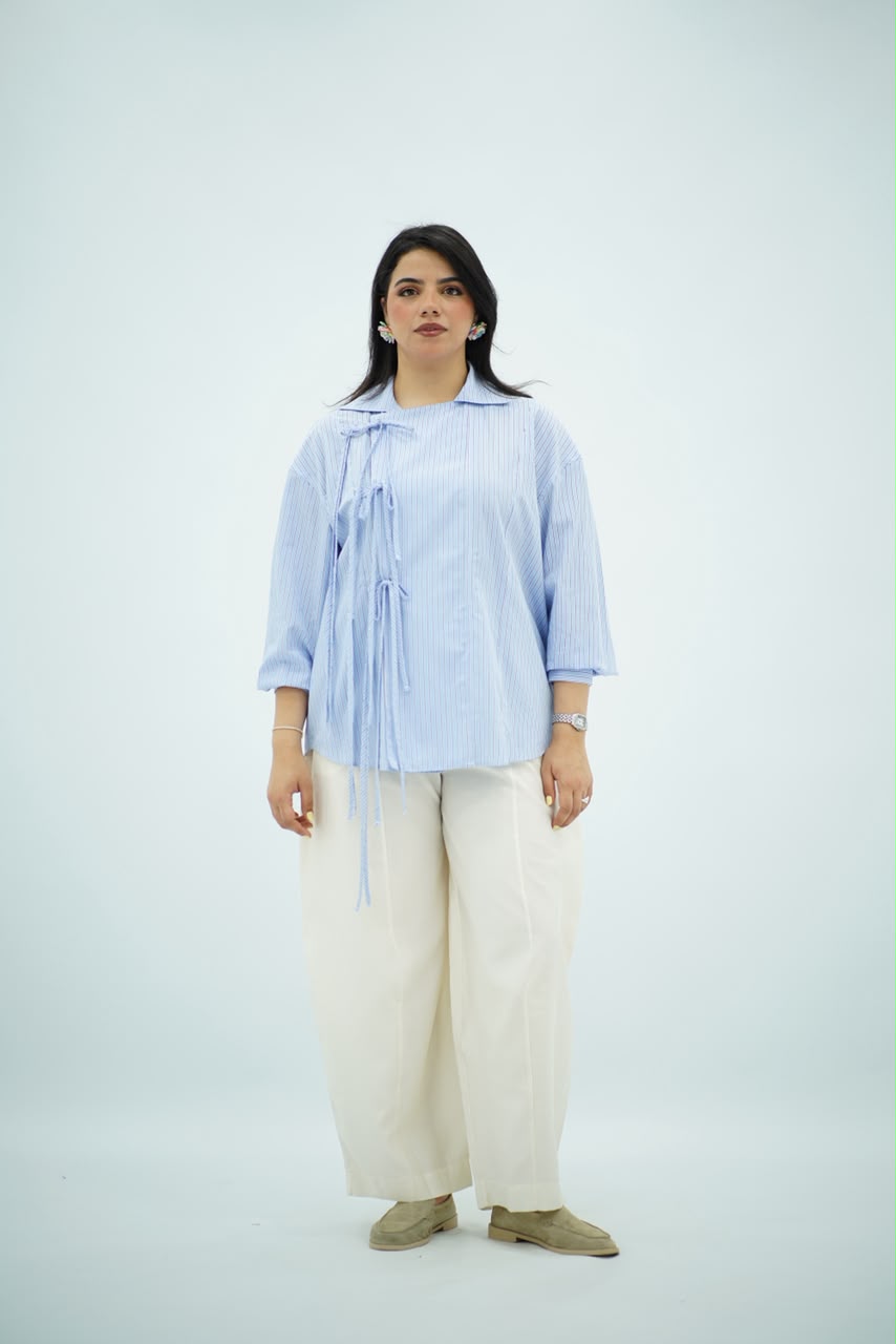 Chemise Rayée à Nouer – Chic & Raffinée