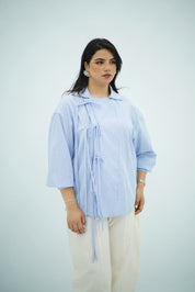 Chemise Rayée à Nouer – Chic & Raffinée
