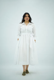 Robe Chemise Blanche – Élégance Intemporelle