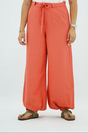 Pantalon Fluide et Léger à Lien de Serrage – Corail / Saumon