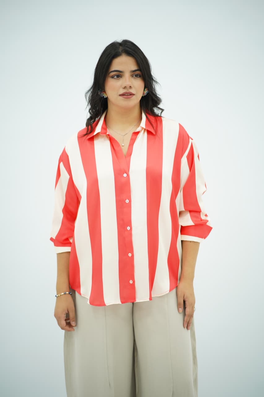 Chemise ample à rayures verticales corail et crème