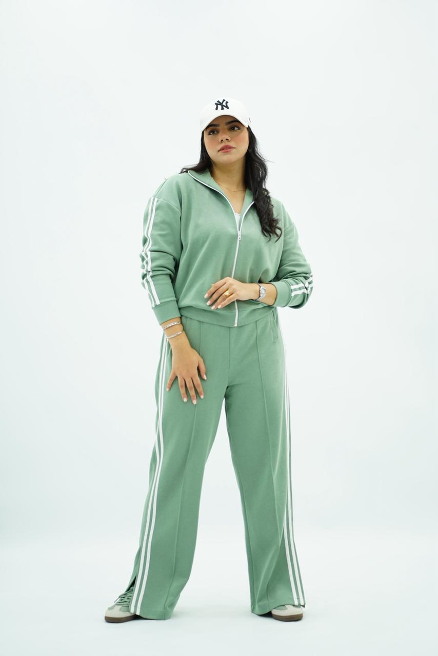 Ensemble Jogging Tendance – Confort et Style