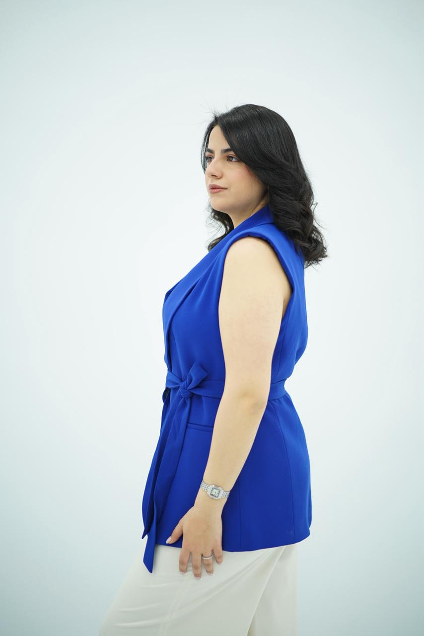 Gilet sans manches ceinturé – bleu