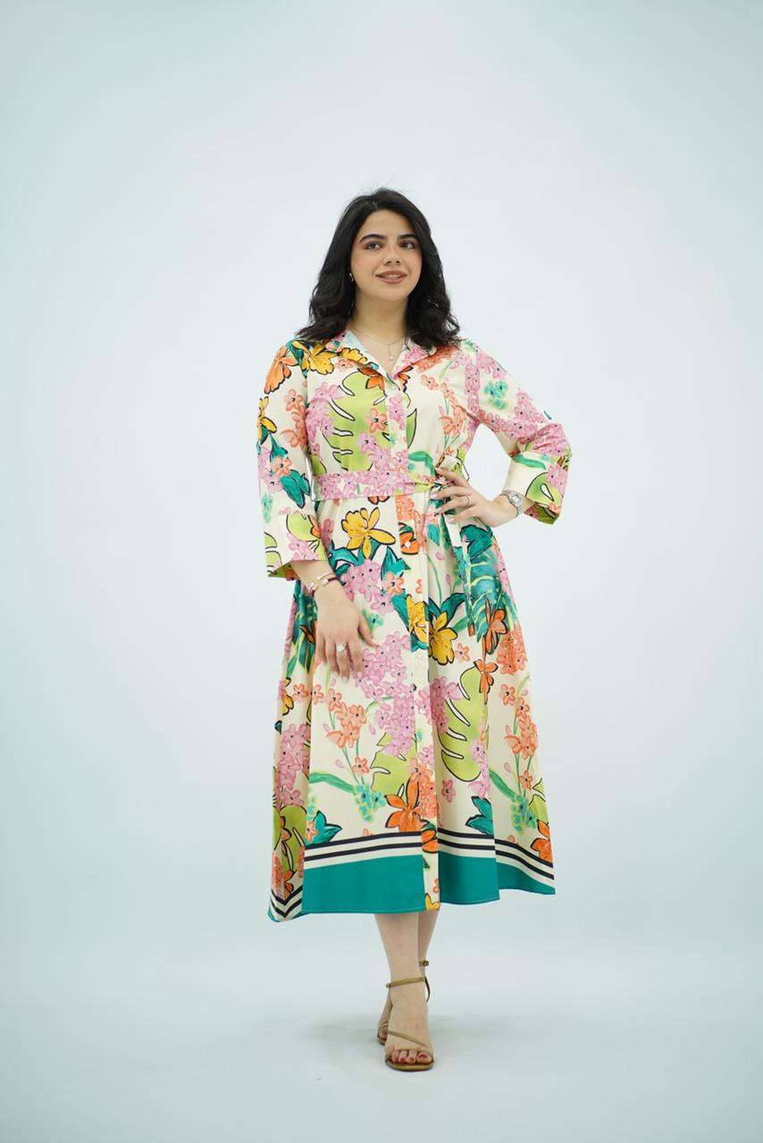 Robe Florale avec Ceinture – Élégance Naturelle