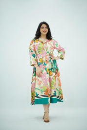 Robe Florale avec Ceinture – Élégance Naturelle