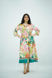 Robe Florale avec Ceinture – Élégance Naturelle