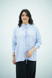 Chemise à Rayures et Détails Noeuds