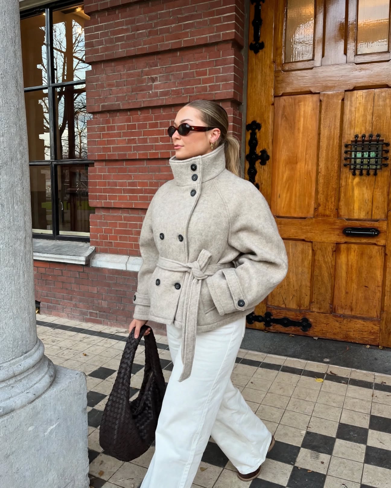 Manteau Court en Laine Ceinturé à Double Boutonnage