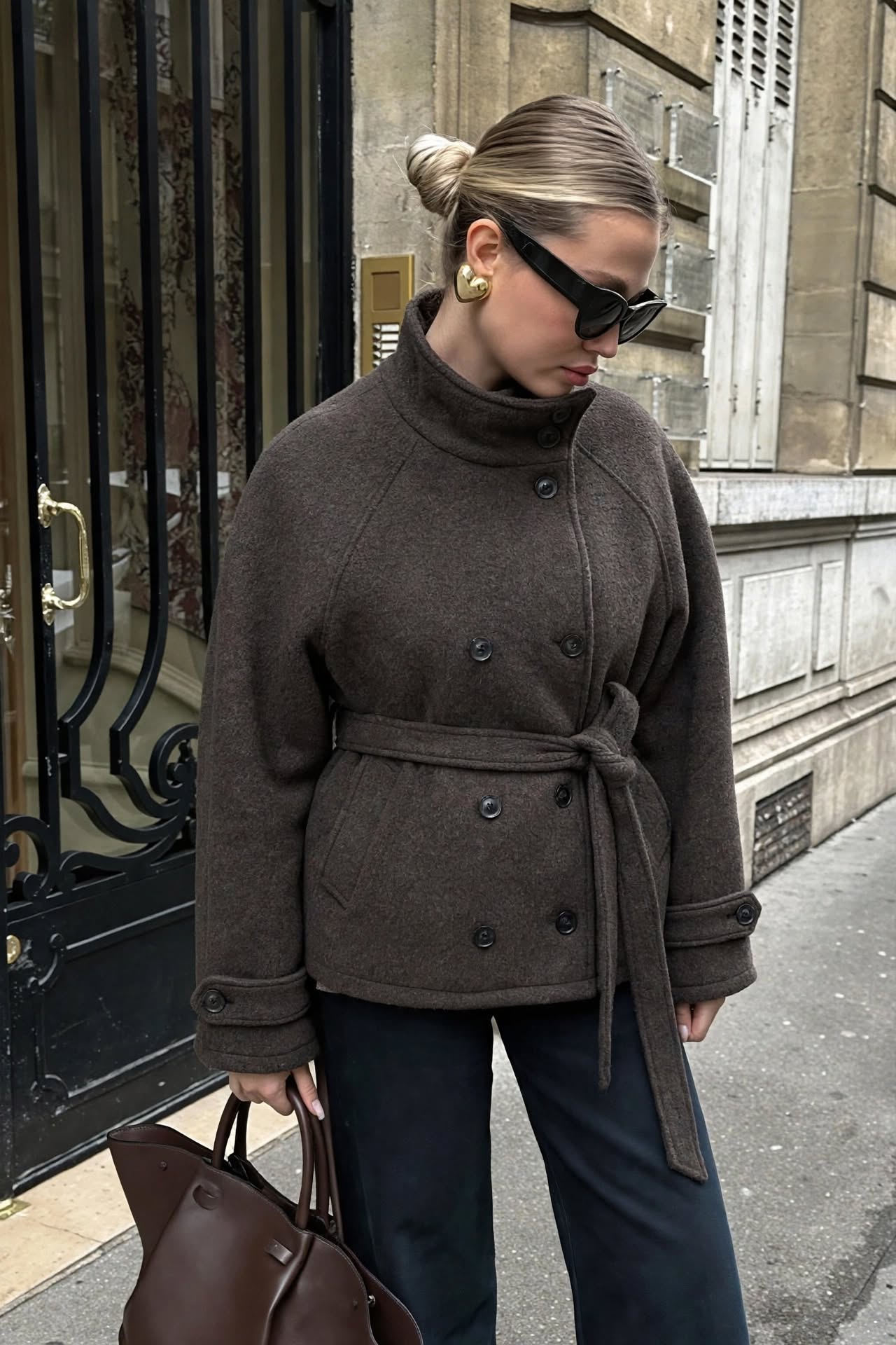Manteau Court en Laine Ceinturé à Double Boutonnage