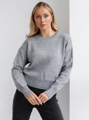 Pull court en maille douce à col rond