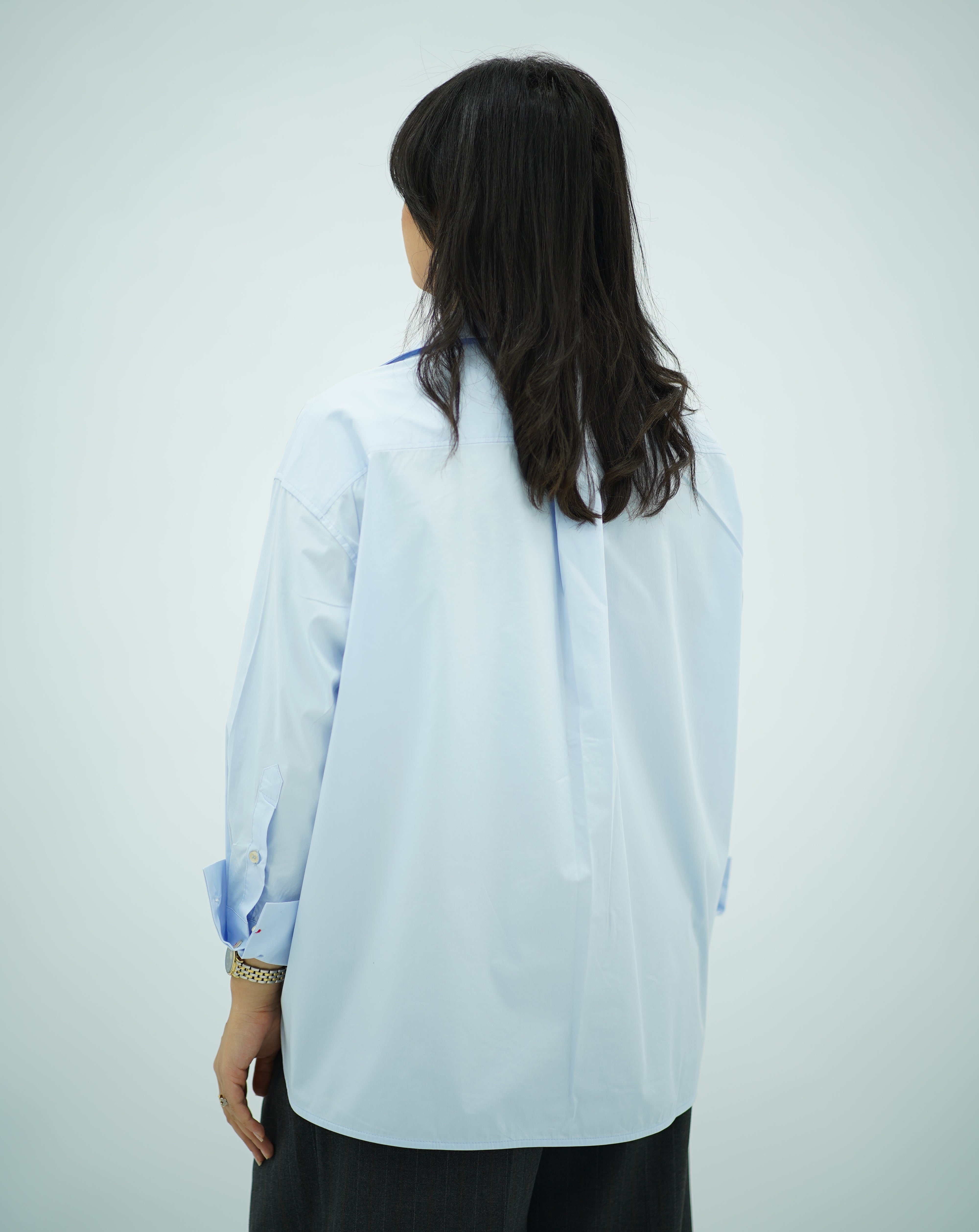 Chemise minimaliste oversize - bleu ciel