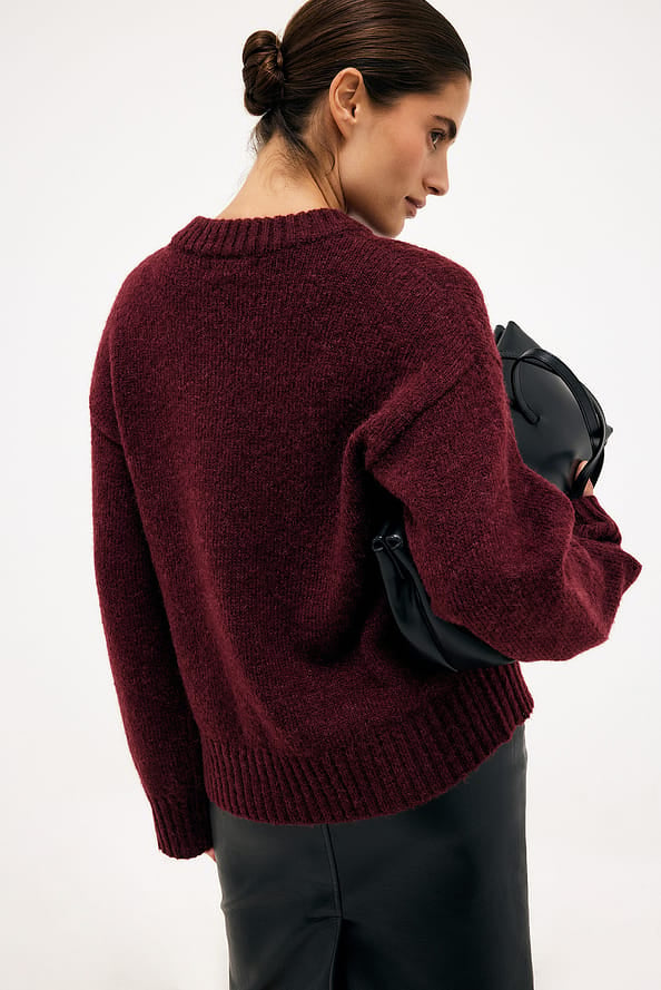 Pull en maille bordeau