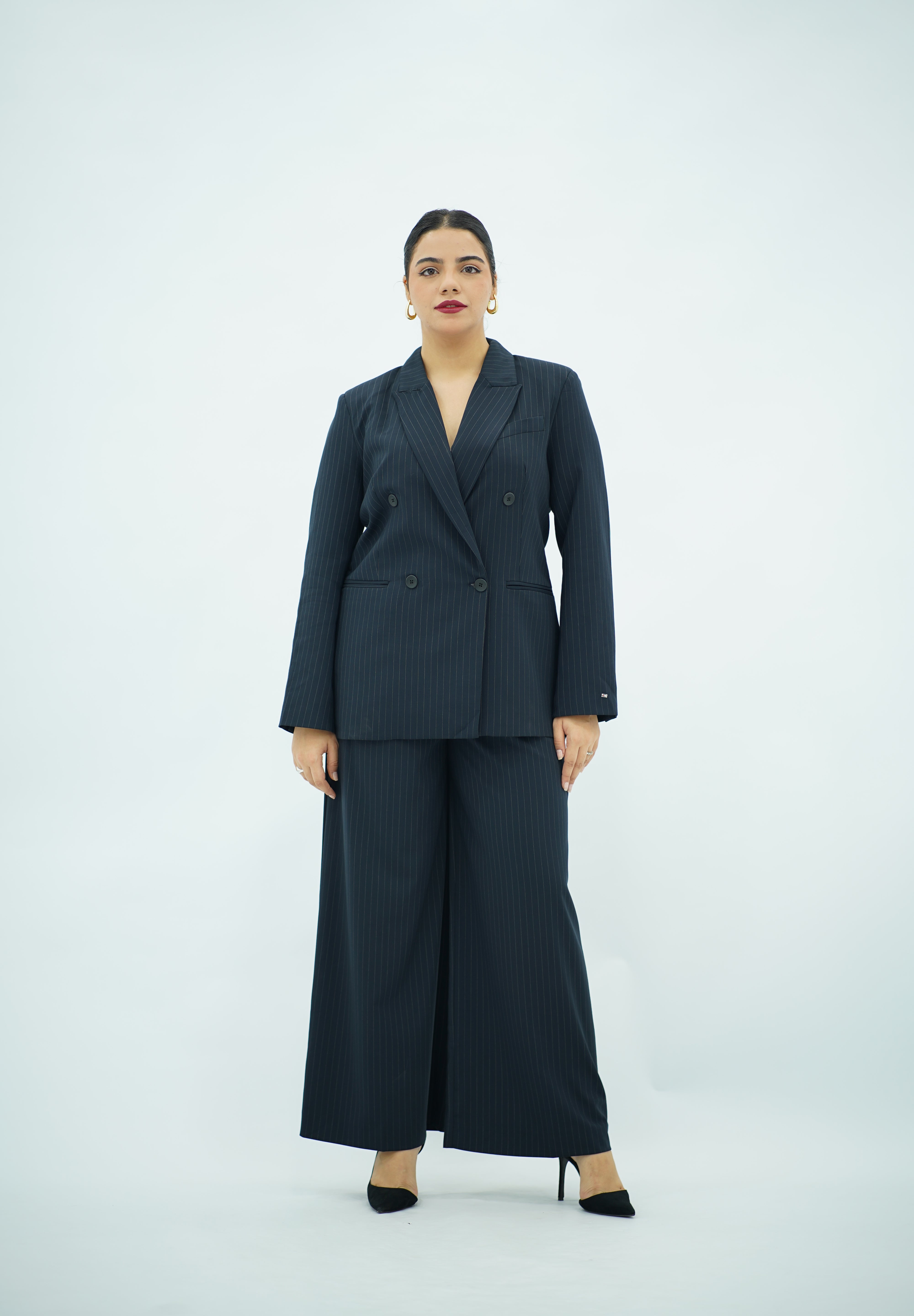 Tailleur élégant à rayures fines