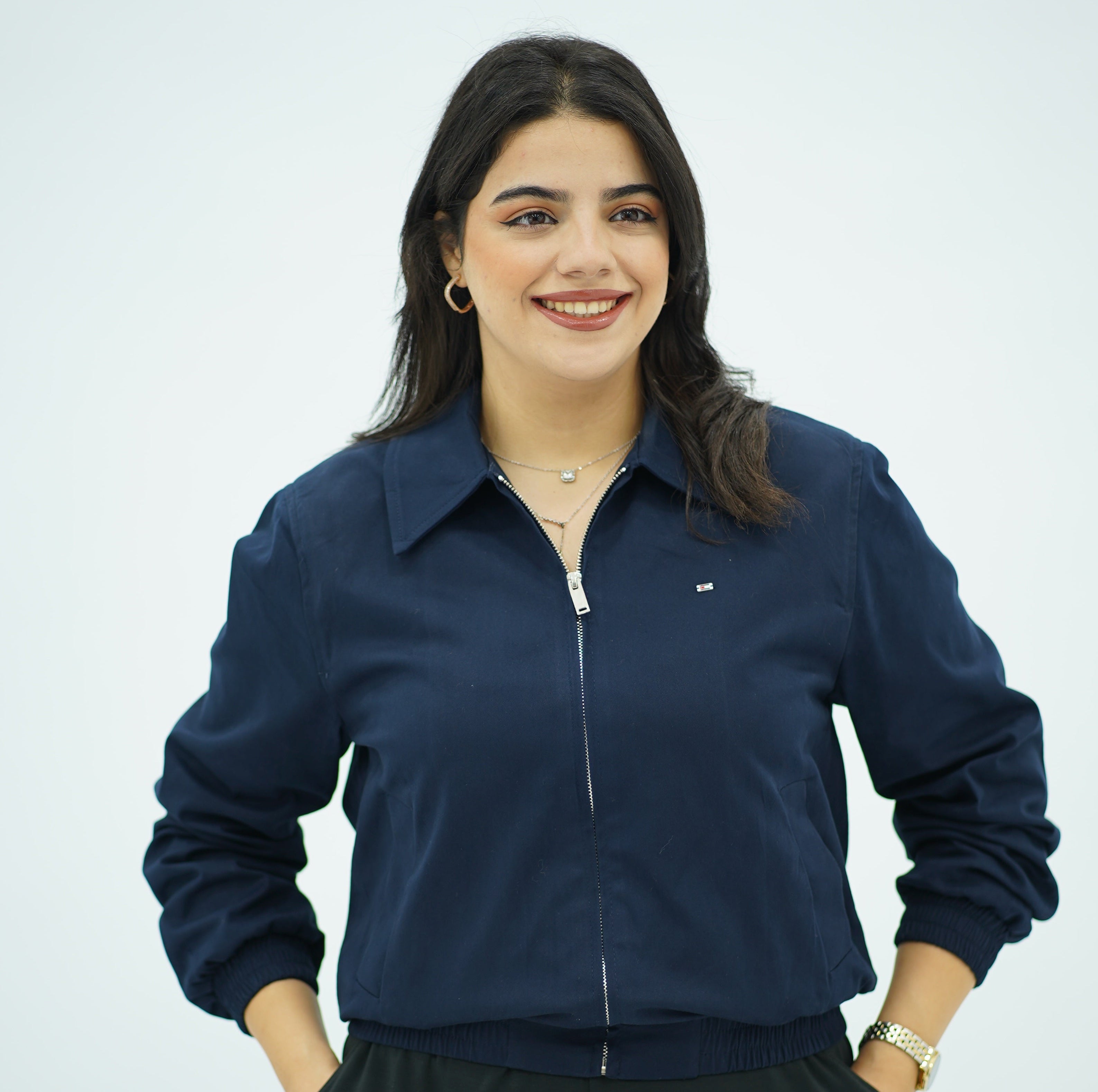 Bomber à Col Chemise – Style Minimaliste & Élégant
