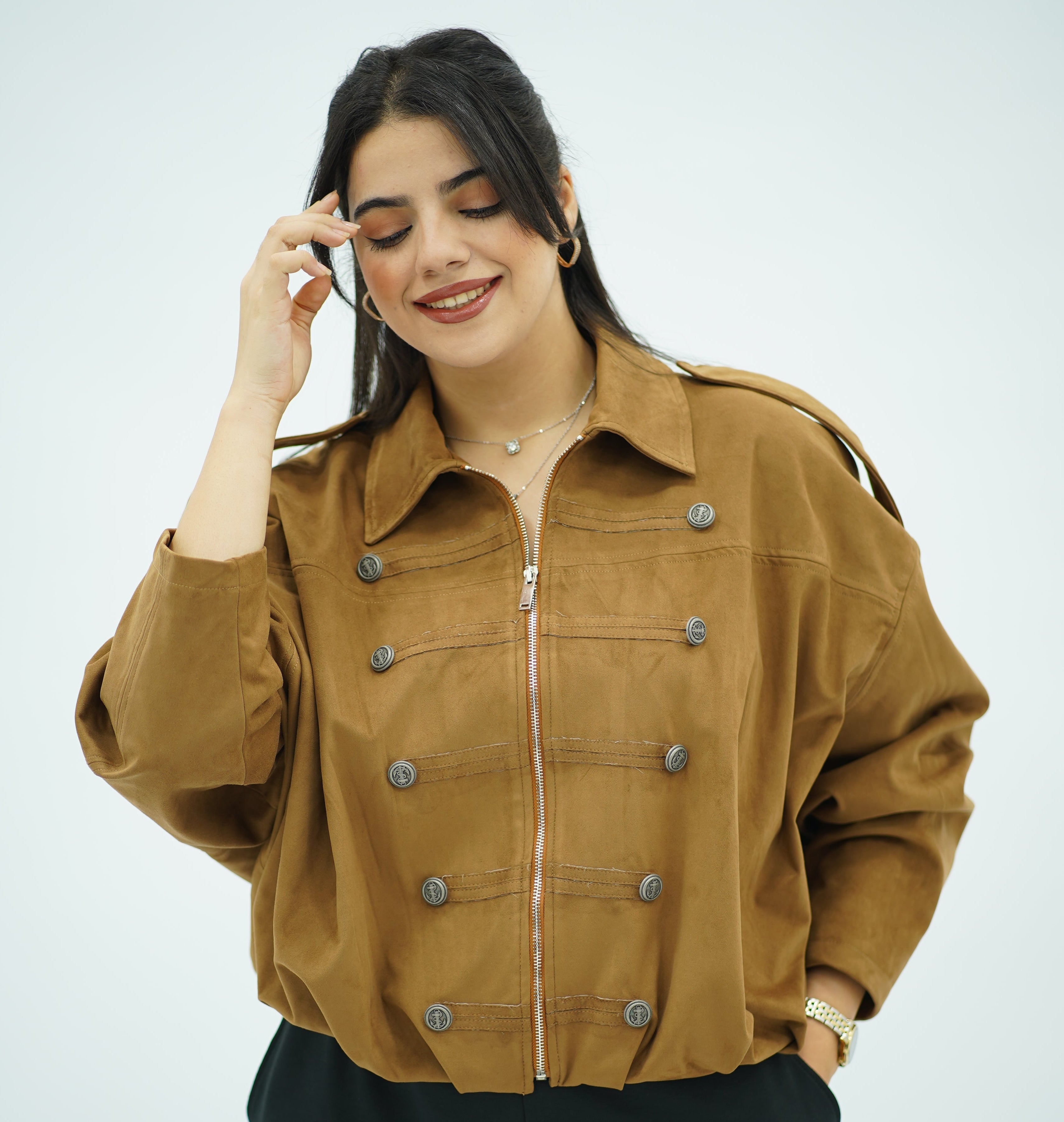 Bomber en Daim Style Militaire – Coupe Épurée Sans Poches