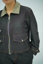 Ensemble en denim foncé à col contrasté