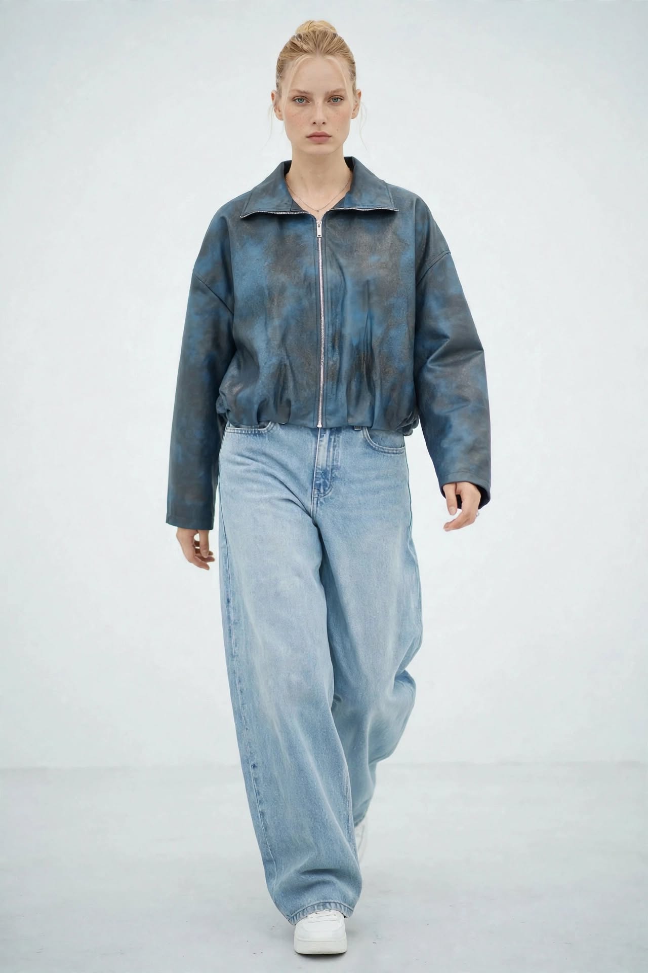 Bomber Zippé en Similicuir Bleu – Style Casual et Moderne