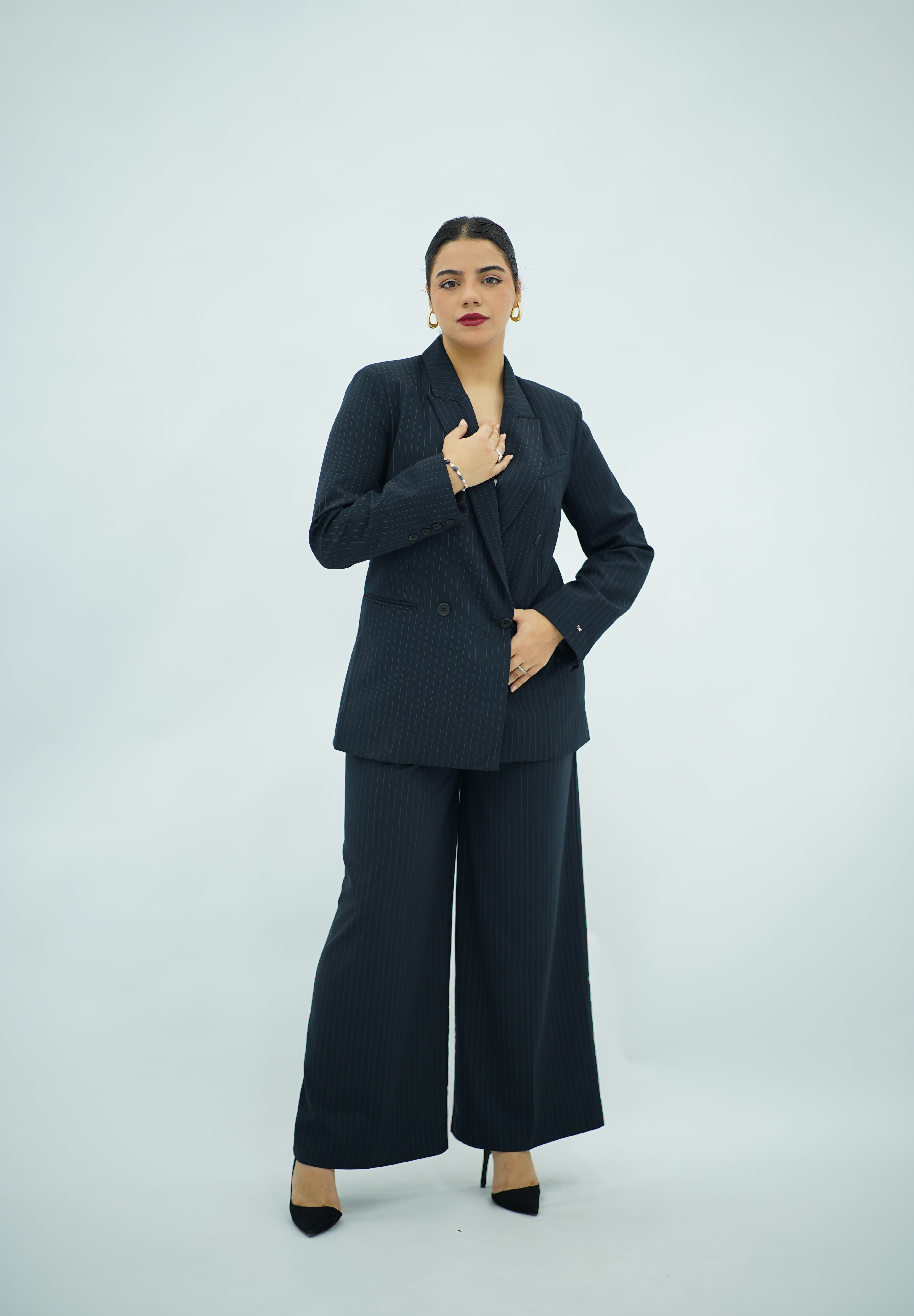 Tailleur élégant à rayures fines