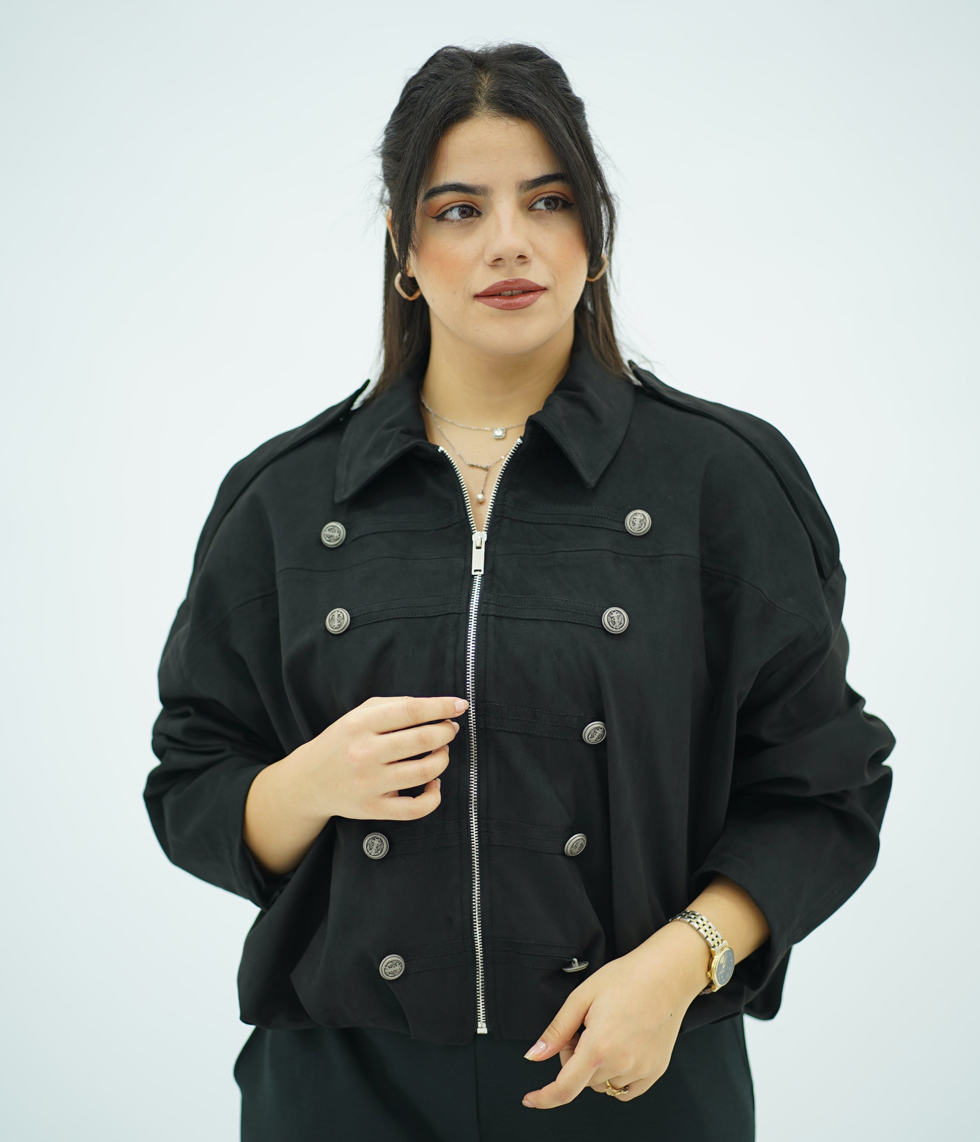 Bomber en Daim Style Militaire – Coupe Épurée Sans Poches